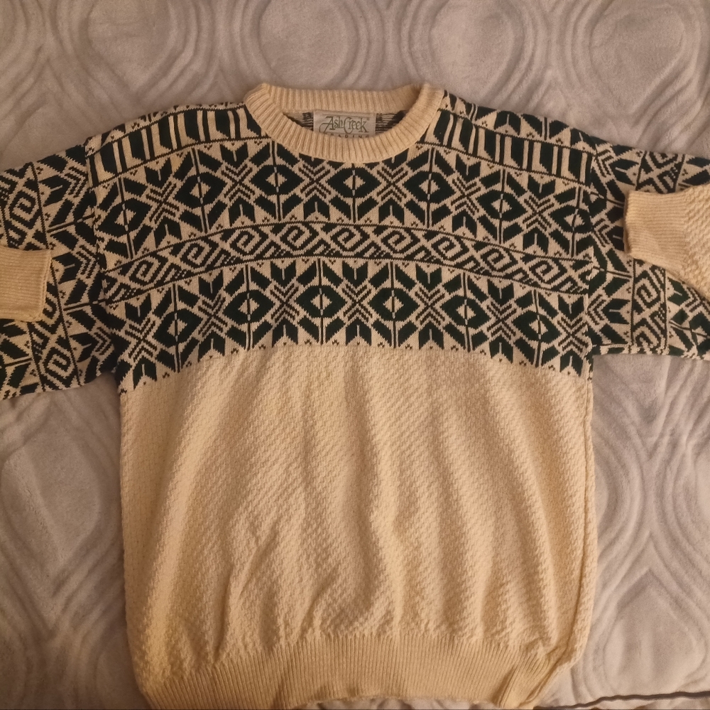 Ash Creek mens vintage size Large sweater